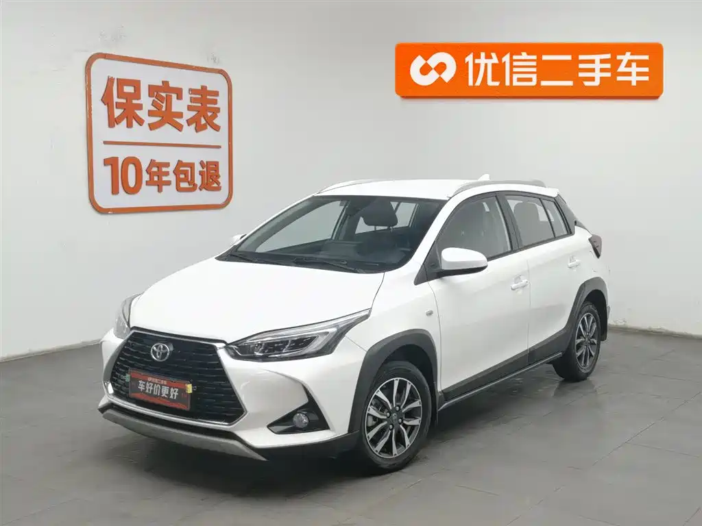 Toyota Yaris L 2021