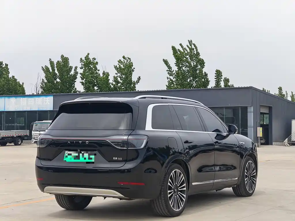 Aito M9 2024 Ultra 52kWh 6 мест