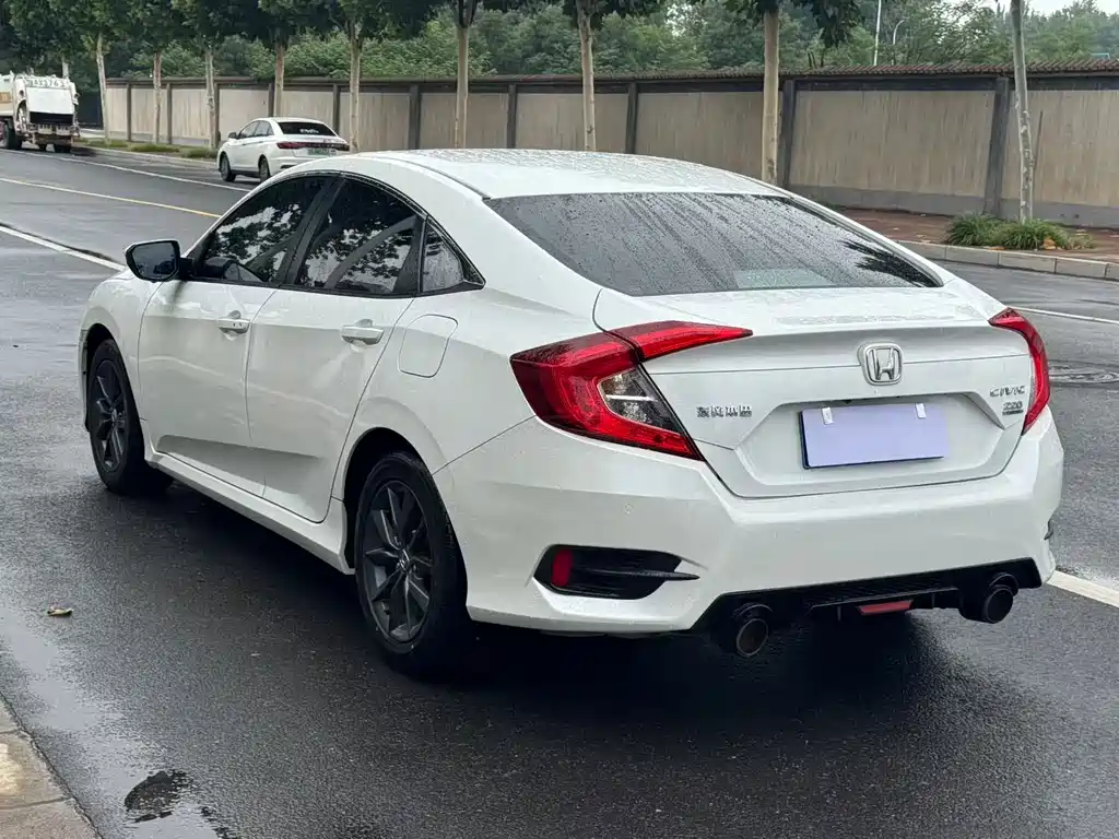 Honda Civic — миниатюра 3