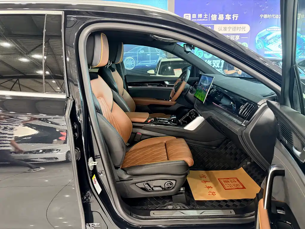 BYD Tang PHEV 2021 — фото 7