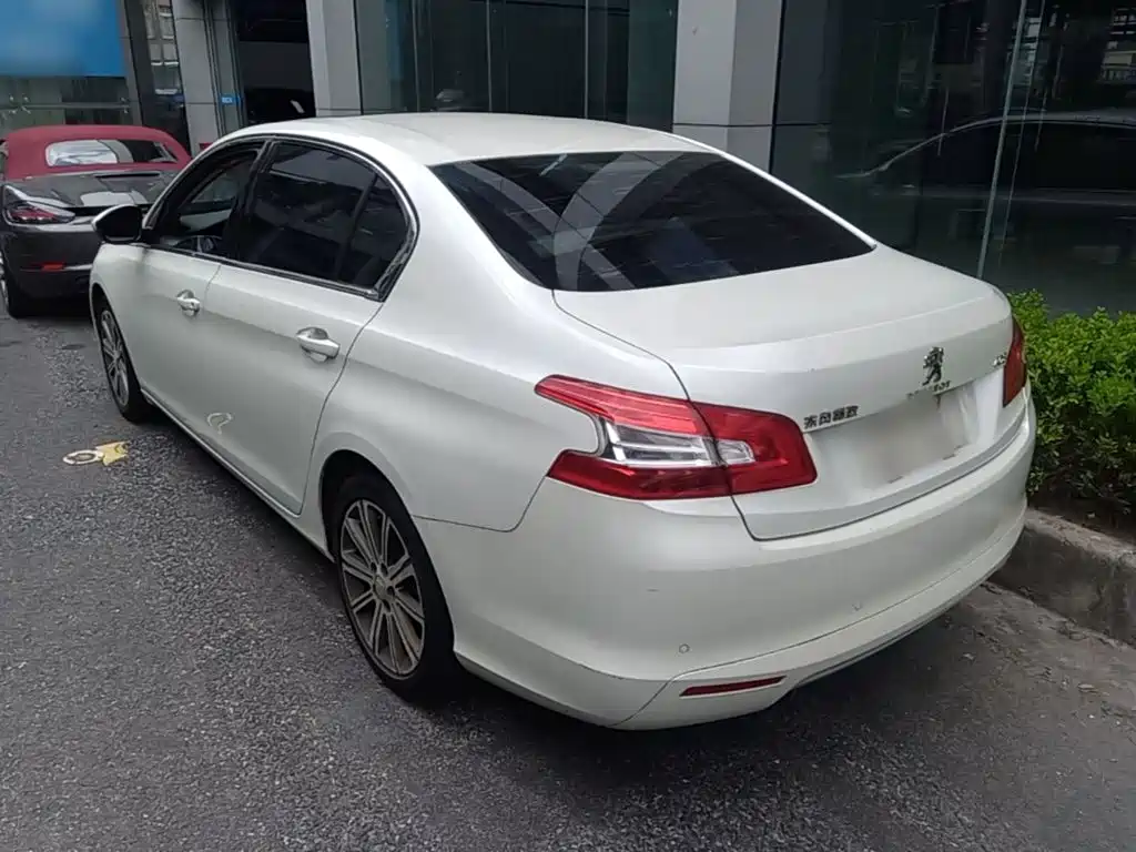 Peugeot 408 — миниатюра 5