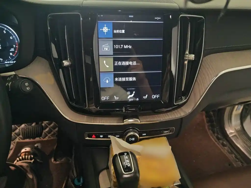 Volvo XC60 — миниатюра 6
