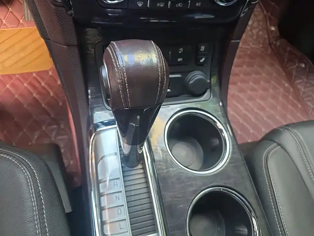 Buick Enclave — миниатюра 7