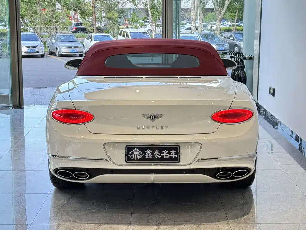 Bentley Continental 4.0T GT V8 Convertible Edition, фото 19