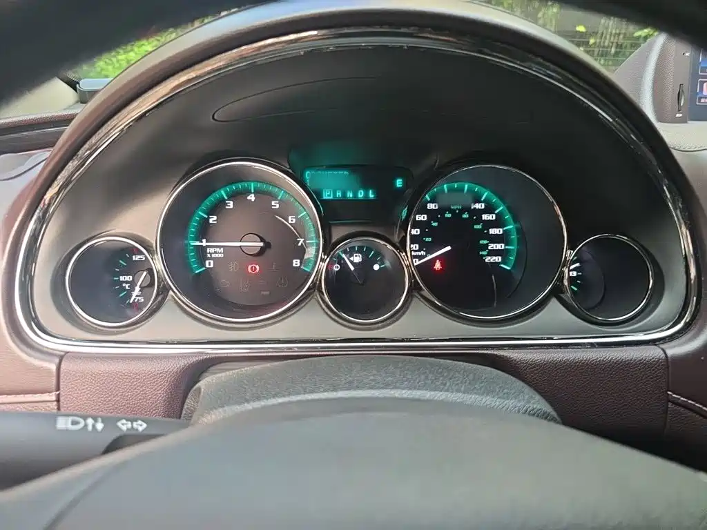 Buick Enclave — миниатюра 4
