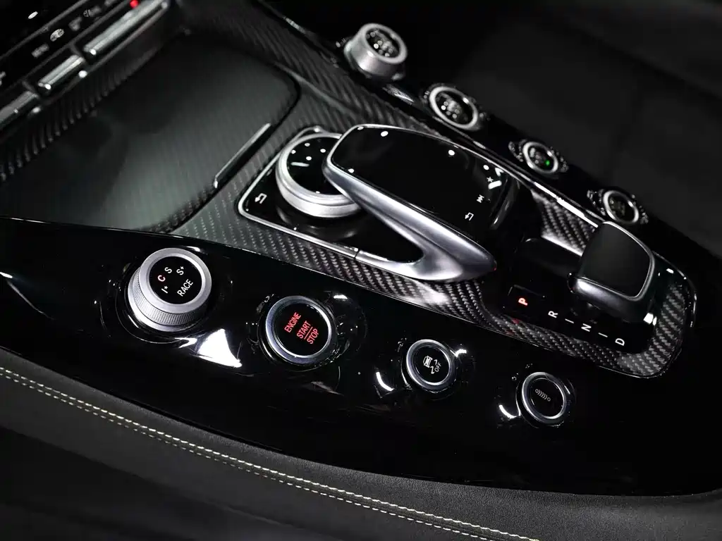 MERCEDES-BENZ AMG GT