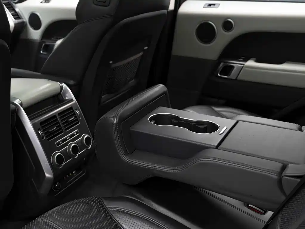 Land Rover Sport — миниатюра 16