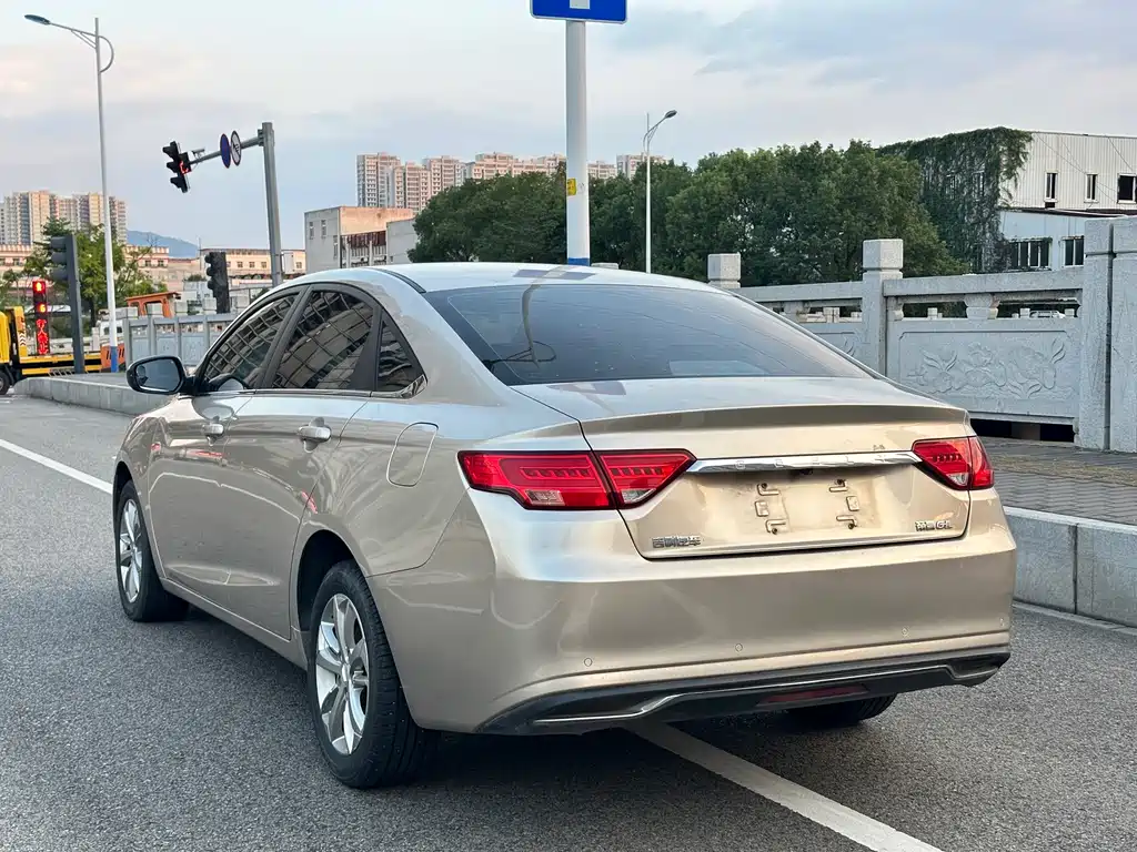 Geely Emgrand GL — миниатюра 7