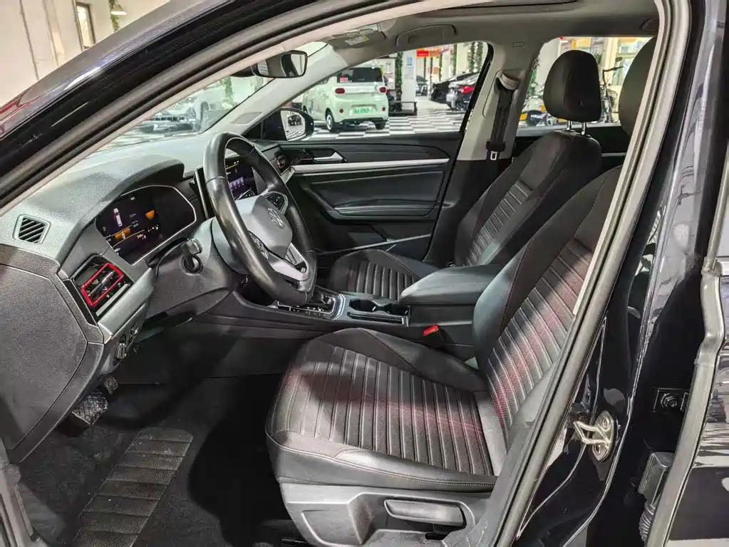 Volkswagen Lavida — миниатюра 4