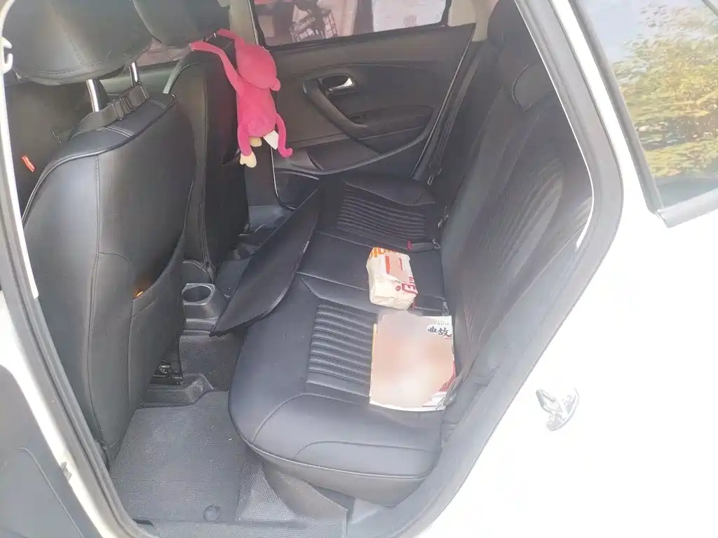 Volkswagen Polo — миниатюра 18
