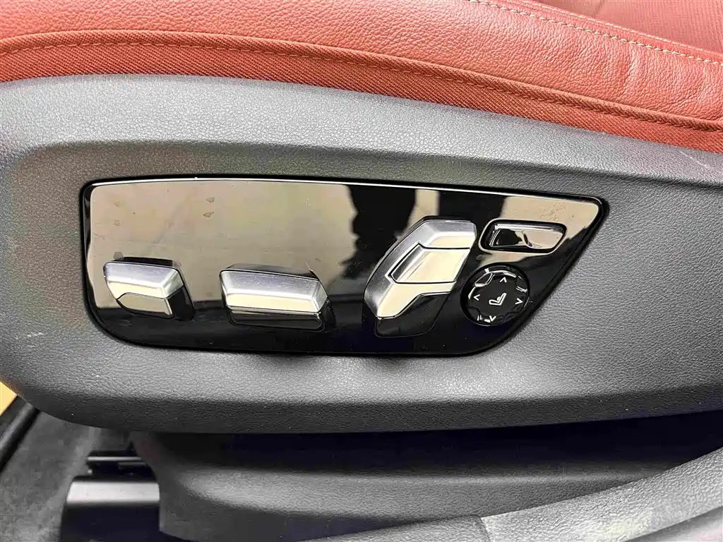 BMW 5 Series — миниатюра 22