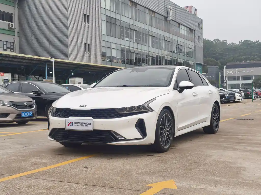 Kia K5 2021