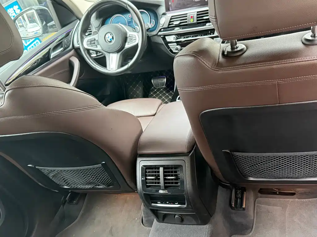 BMW X3 — миниатюра 7