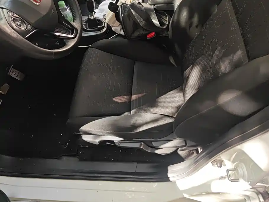 Honda Fit — миниатюра 9