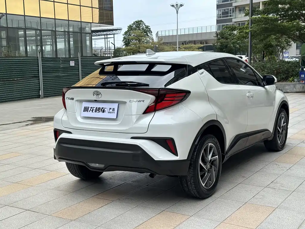 Toyota C-HR 2023 2.0L Lead