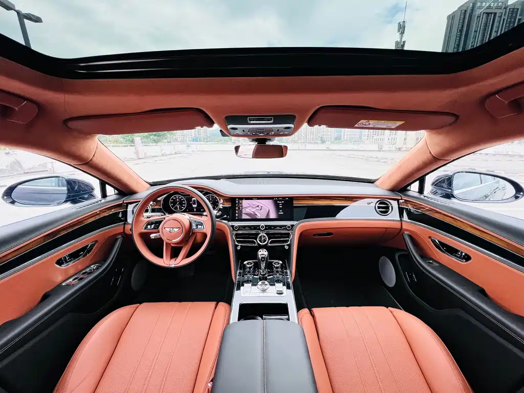 Bentley Flying Spur — миниатюра 8