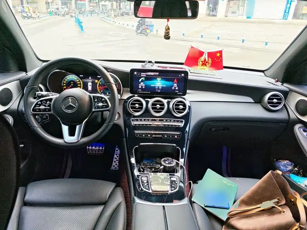 Mercedes-Benz GLC — миниатюра 10