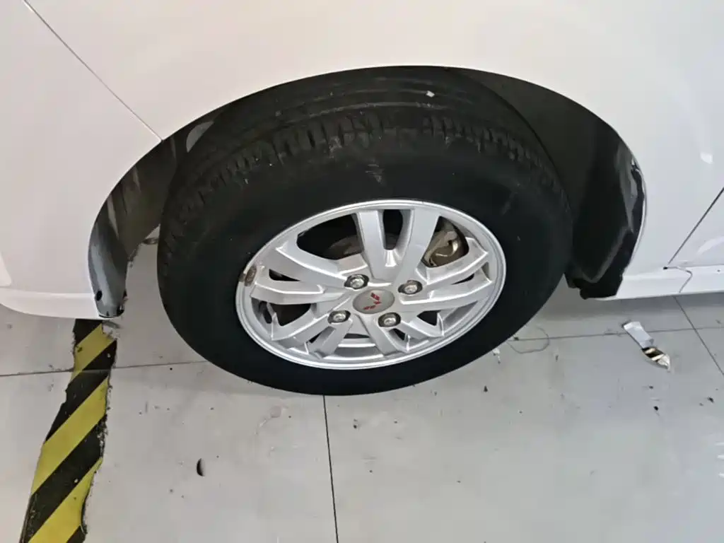 Wuling Hongguang — миниатюра 23
