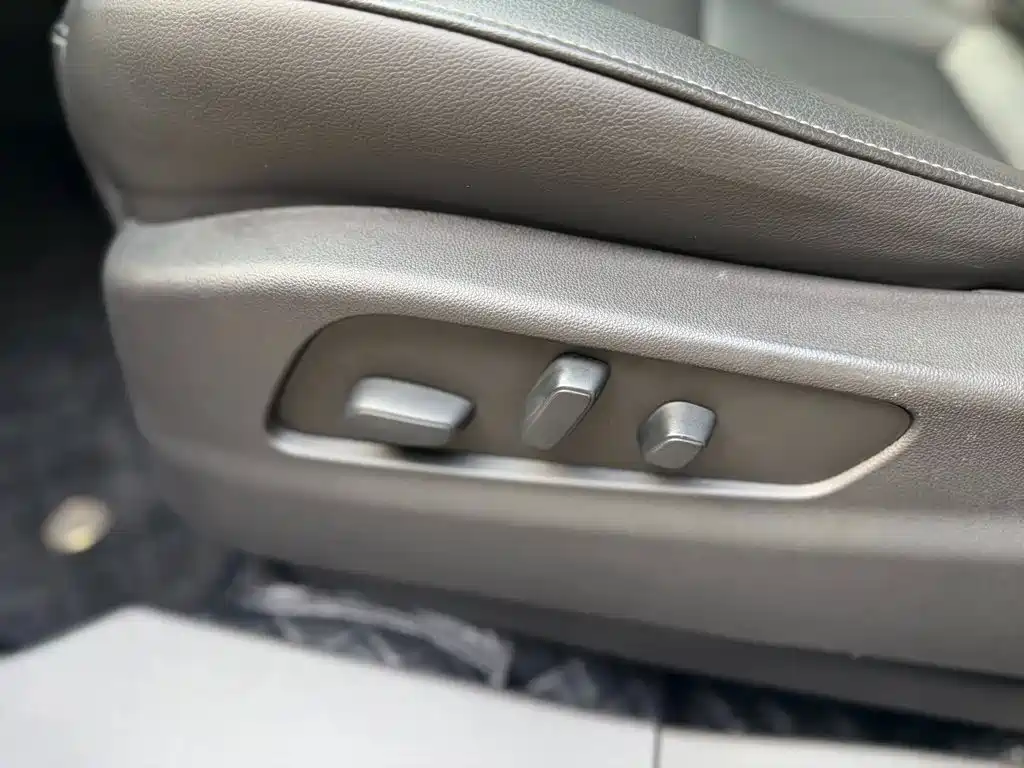 Cadillac XT4 — миниатюра 11