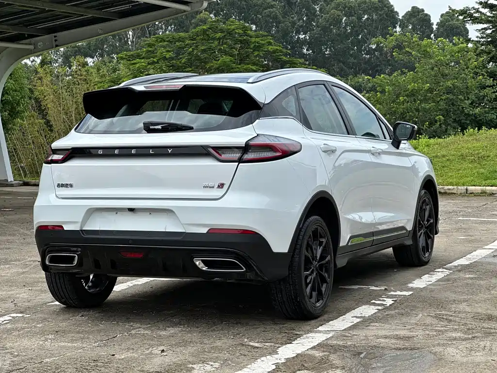 Geely Emgrand S — миниатюра 8