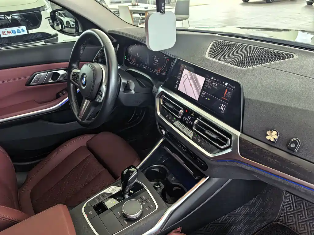 BMW 3 Series — миниатюра 17