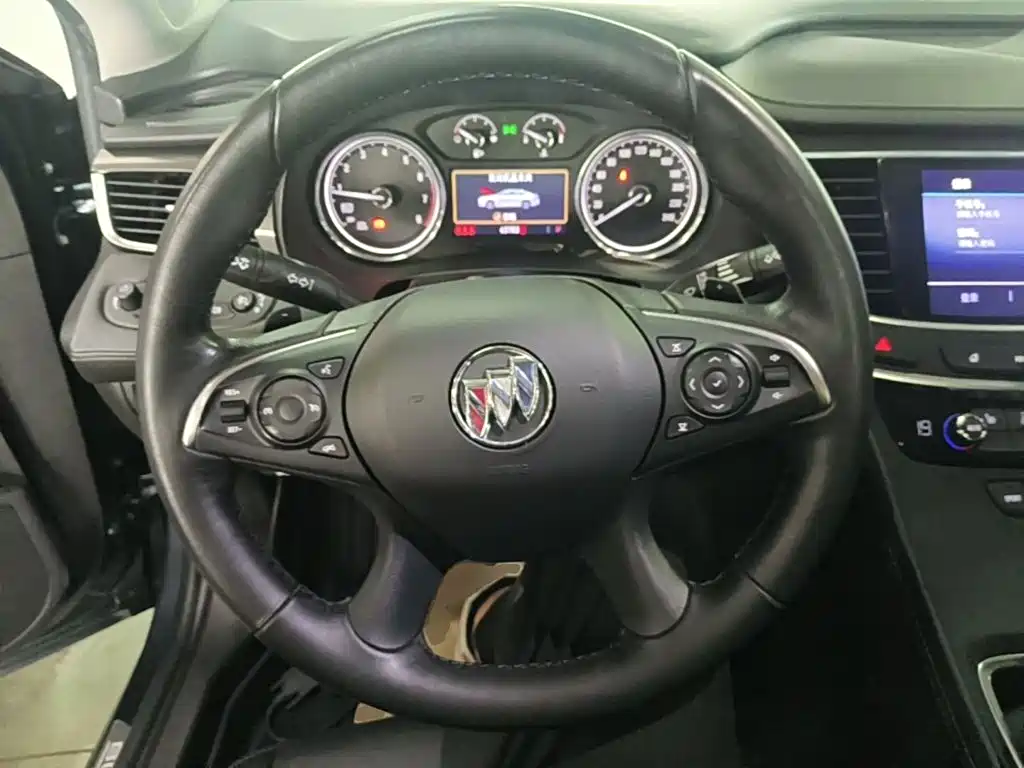 Buick LaCrosse — миниатюра 11