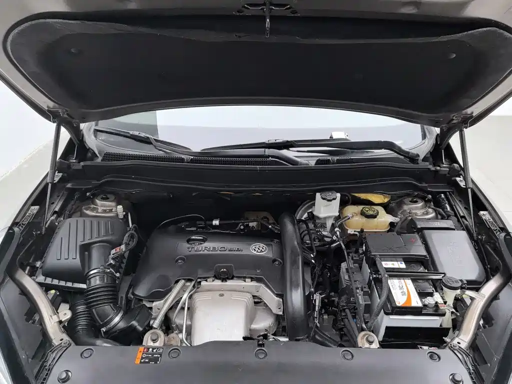 Buick Envision Plus — миниатюра 6
