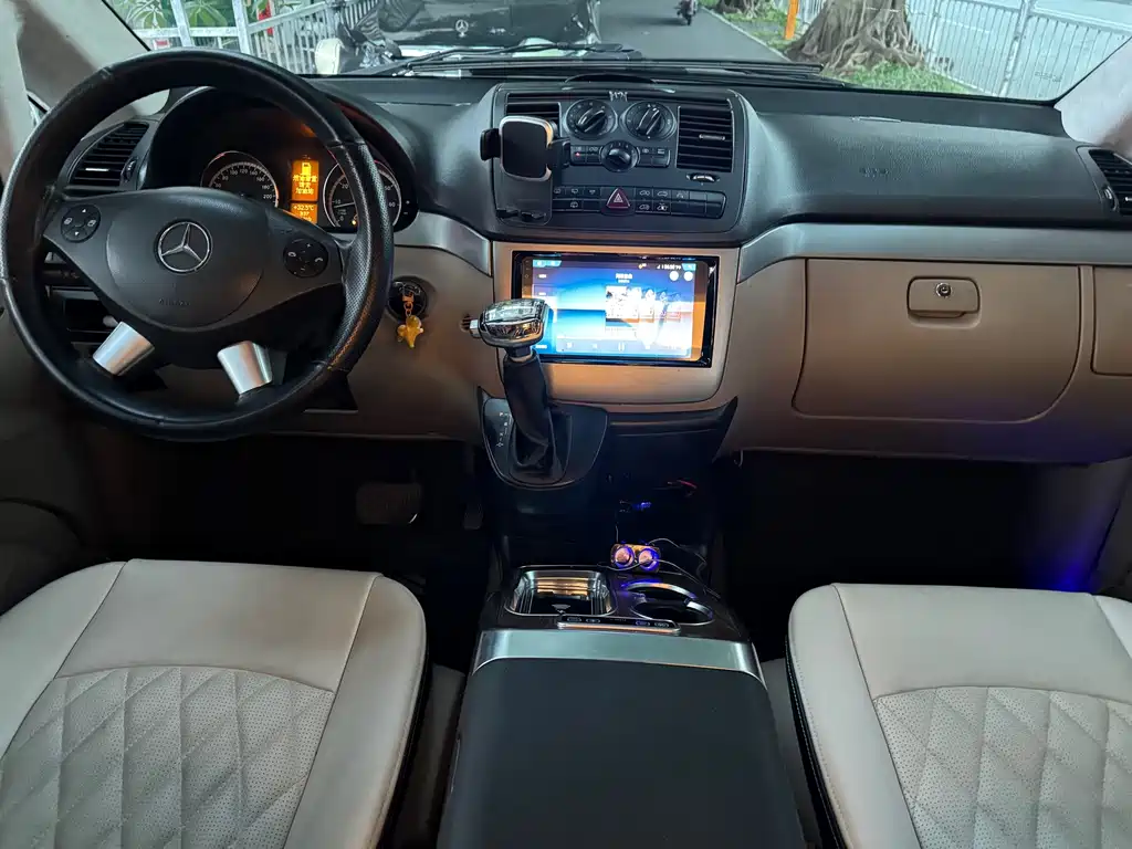 Mercedes-Benz Viano — миниатюра 10
