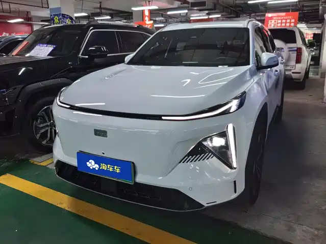2024 Geely Galaxy L7