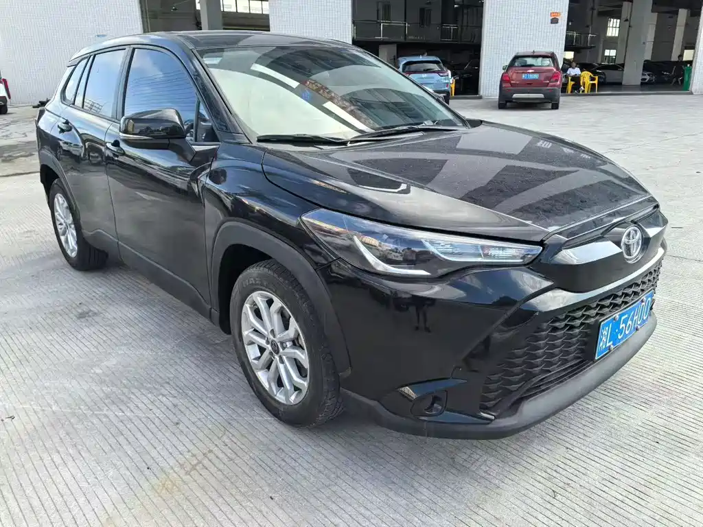 Toyota Frontlander 2.0L CVT Luxury Edition, фото 3