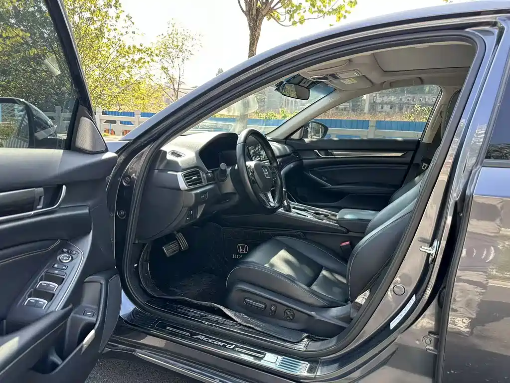 Honda Accord 2022 260TURBO Luxury
