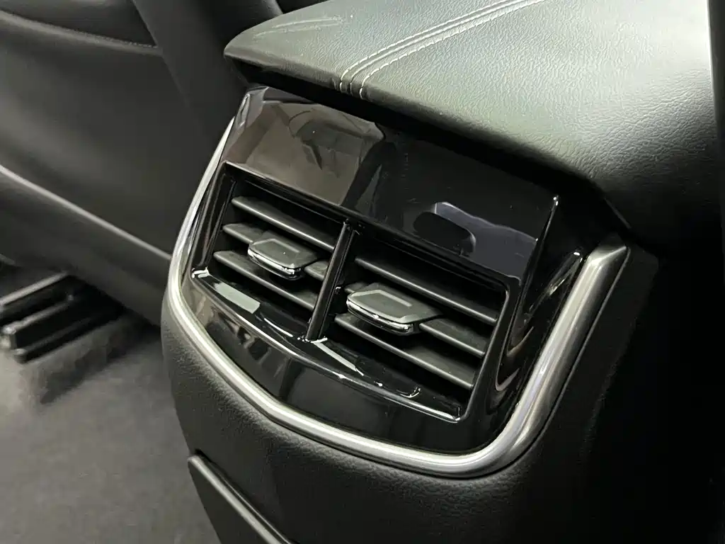Cadillac XTS — миниатюра 25