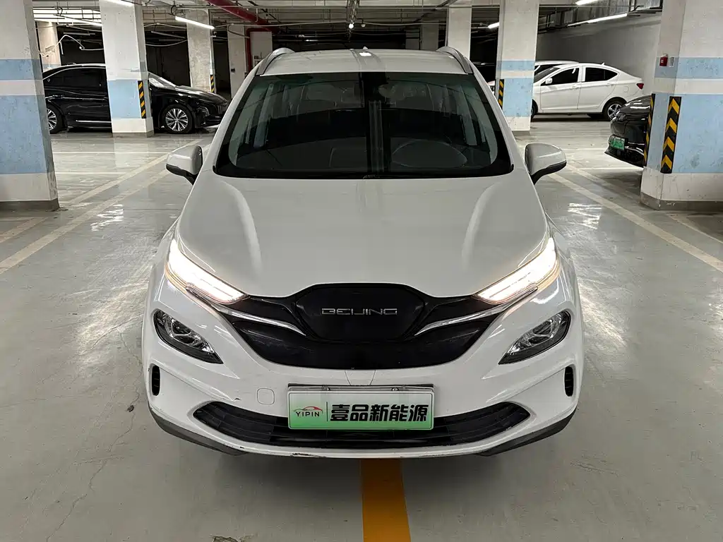 BAIC EX3 — миниатюра 2