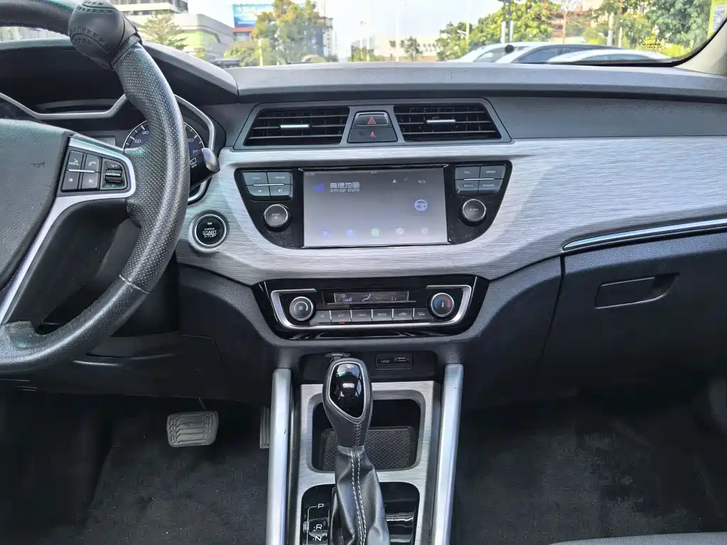 Geely Vision X3 — миниатюра 13