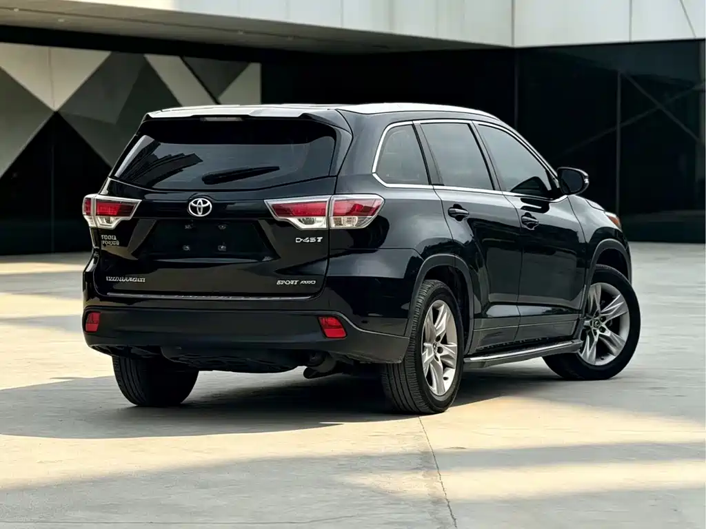 Toyota Highlander — миниатюра 4