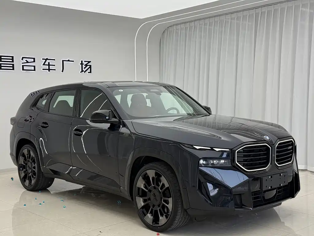 BMW XM