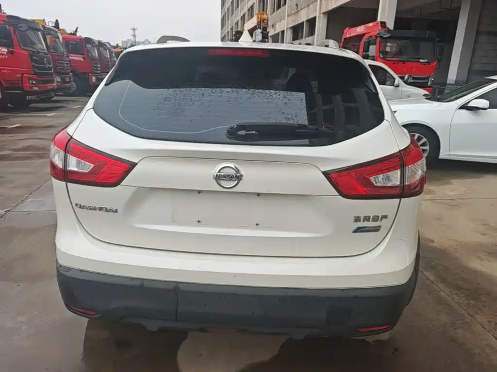 Nissan Qashqai — миниатюра 6
