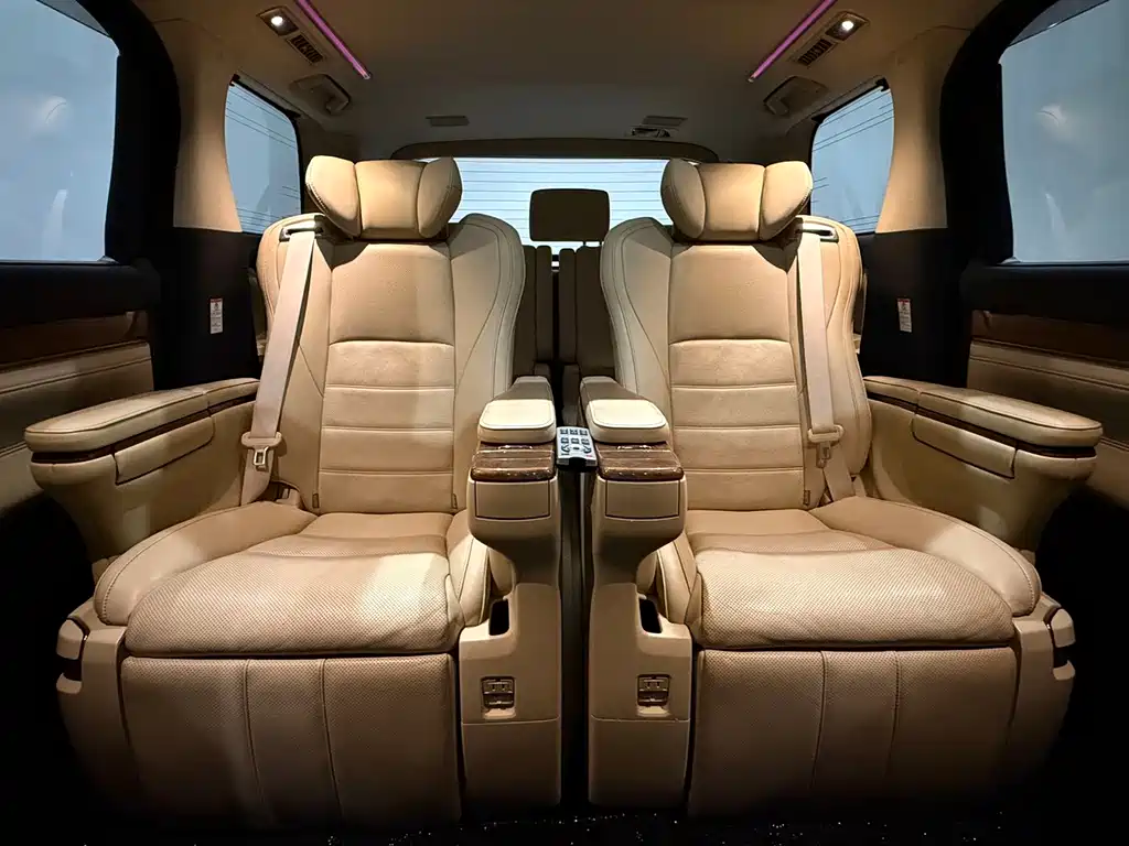 Toyota Alphard — фотографии объявления, Фото 12