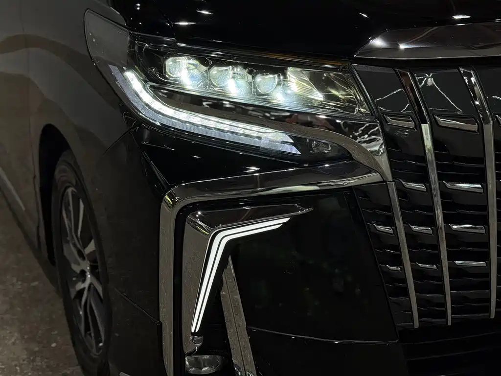 Toyota Alphard — фотографии объявления, Фото 21