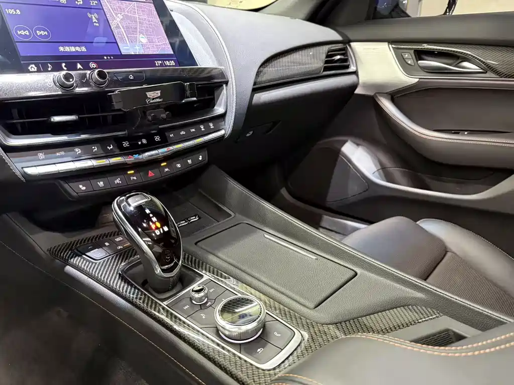 Cadillac CT5 — миниатюра 5