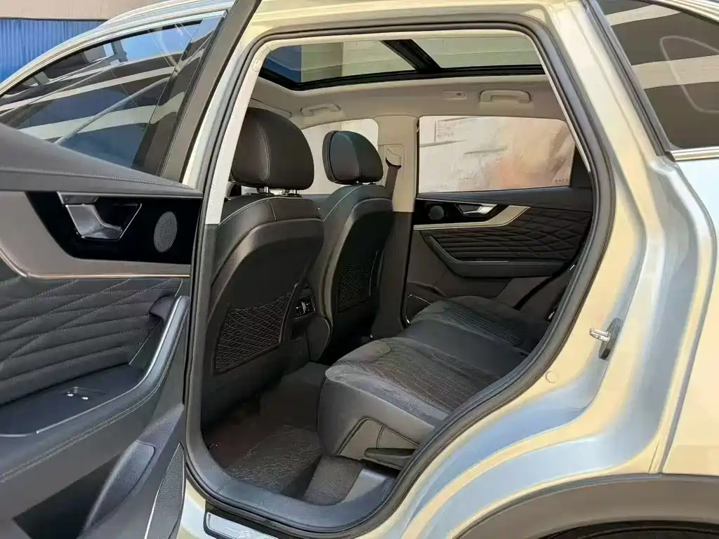 Hongqi Hongqi HS5 — миниатюра 8