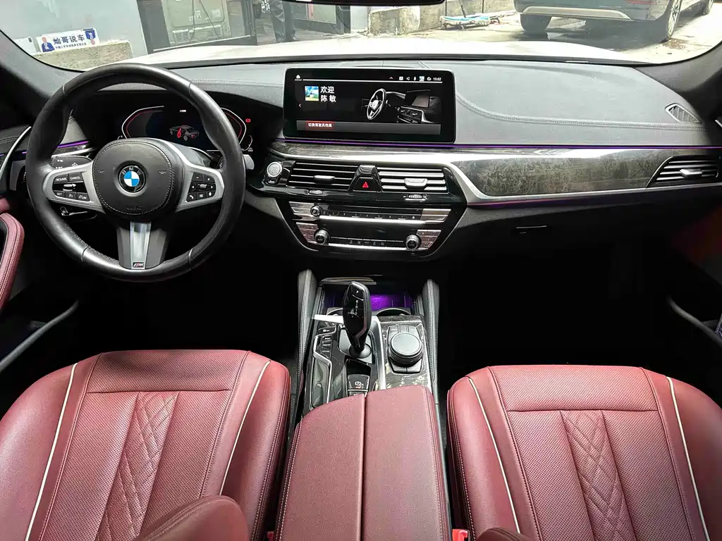 BMW 5 Series — миниатюра 6