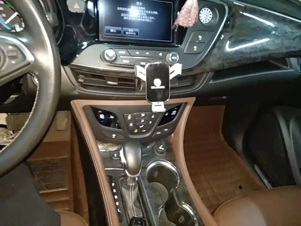 Buick Envision Plus — миниатюра 14