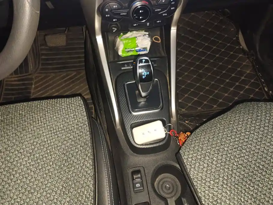 BYD Yuan EV — миниатюра 16