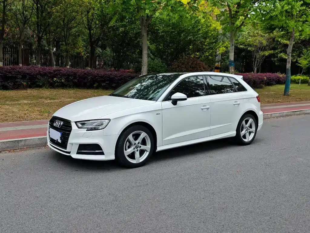 Купить Audi A3