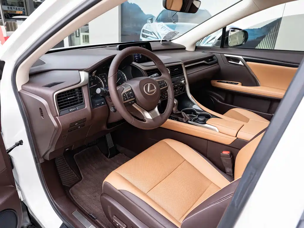 Lexus RX — миниатюра 9