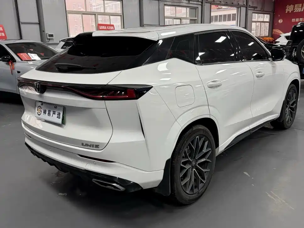 CHANGAN UNI Z NEW ENERGY