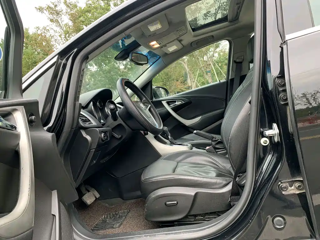 Buick Excelle — миниатюра 8