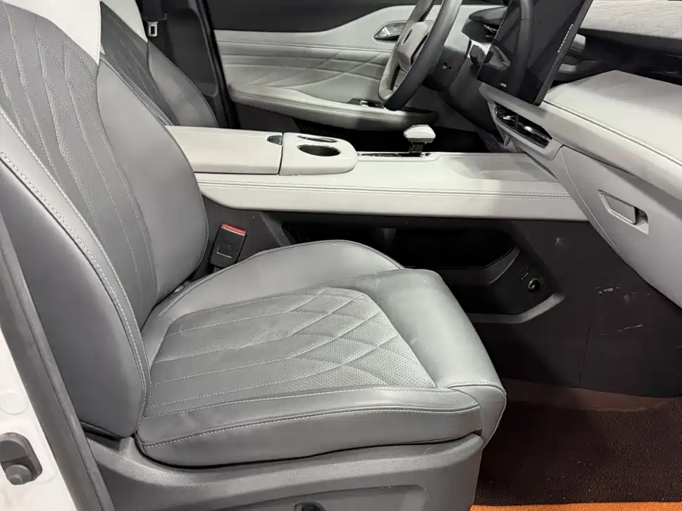 CHANGAN UNI Z NEW ENERGY