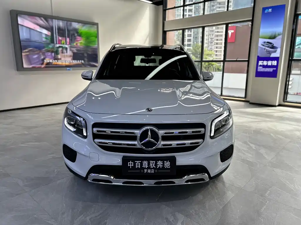MERCEDES-BENZ GLB